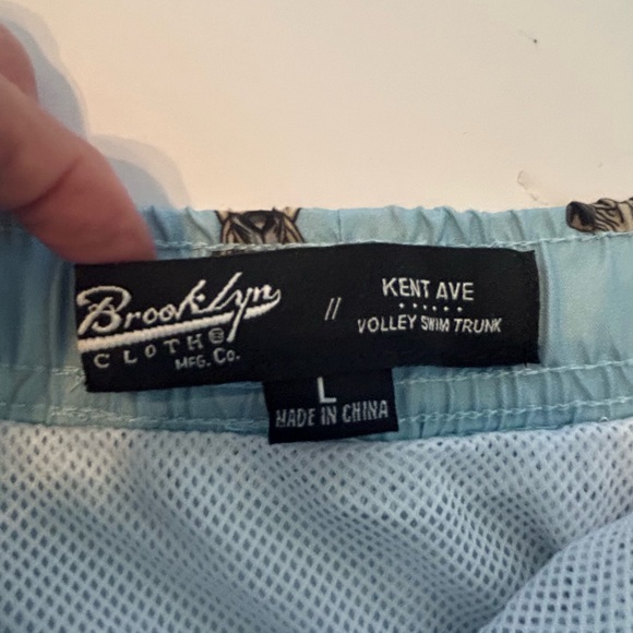 Brooklyn Cloth Kent Ave Light Blue‎ Volley Swim Trunks All Over PUG size Large - Picture 5 of 7